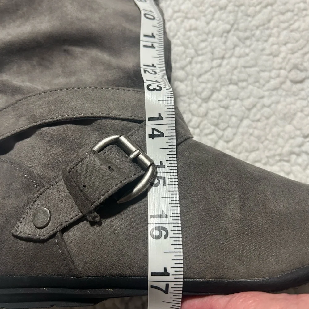 NEW WOT Rampage Stylish Gray Women's Boots - Picture 9 of 10